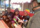 Satgas Yonif 500/Sikatan Dekatkan Hati Rakyat Papua Lewat Benih Sayur dan Komsos Humanis di TK Mamba
