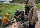 Satgas Yonif 4 Marinir Borong Hasil Tani Warga Paniai, Wujud Nyata Dukungan TNI untuk Ekonomi Papua