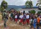 Prajurit TNI Jadi Guru di Pedalaman Papua, Cetak Generasi Muda Bersemangat