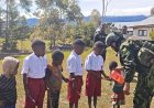 Satgas TNI di Kuyawage Ajarkan Sikat Gigi, Demi Senyum Sehat Anak Papua
