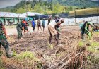 Satgas TNI dan Warga Bilai Bersinergi Bangun Lapangan Olahraga