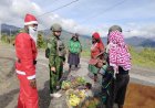 Santa Claus Papua: TNI Borong Hasil Tani, Dongkrak Ekonomi Mama Papua