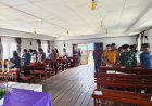 TNI dan Warga Papua Bersatu dalam Ibadah di Sinak