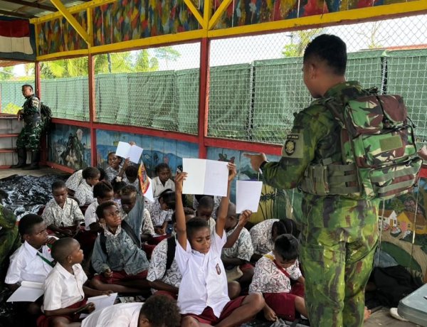 Satgas TNI Semai Asa Pendidikan Papua di Pedalaman Nduga