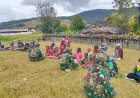 Kedekatan Hati Prajurit TNI di Papua Bangun Kepercayaan Warga