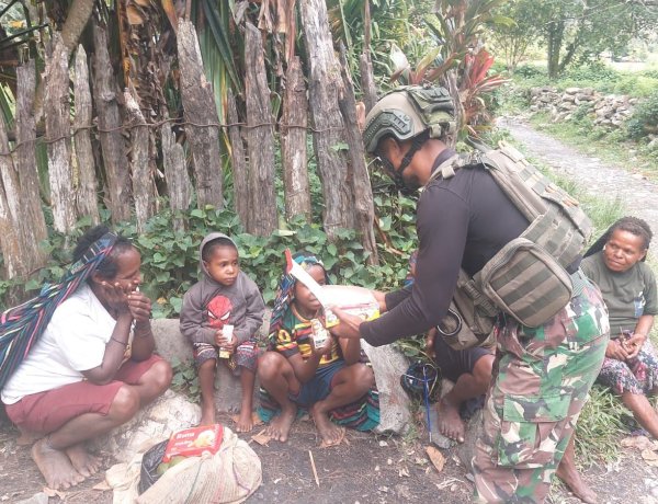 Mama Hitadipa Berseri: Tentara Borong Hasil Tani, Ekonomi Lokal Bergeliat